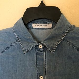 Everlane Chambray Short Sleeve Button Down
